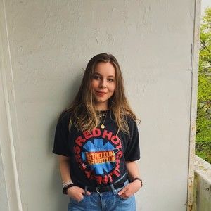 Meet your Posher, Clara